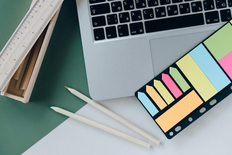 Start a Blog That Truly Helps People: A Path to Income and Impact